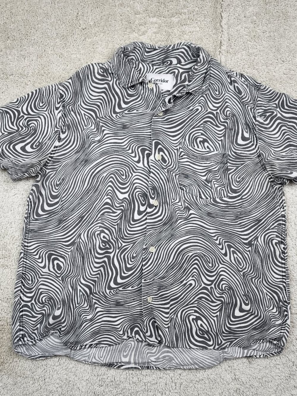 Corridor New York NYC USA Swirl Pattern Lyocell Shirt Size XL Camp Shirt Casual